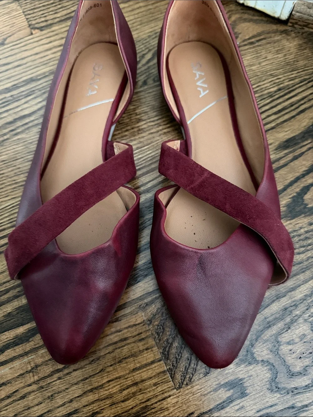 Women's Burgundy Pointed-Toe D'Orsay Flats